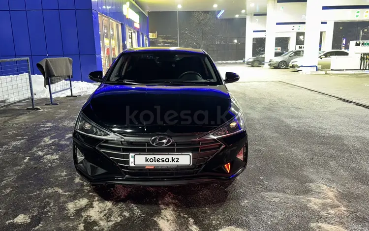 Hyundai Elantra 2019 годаfor8 500 000 тг. в Алматы