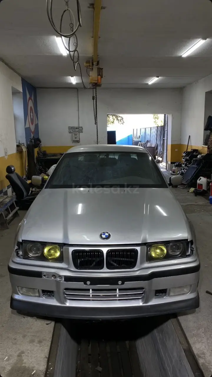 BMW 3 Series, 1996