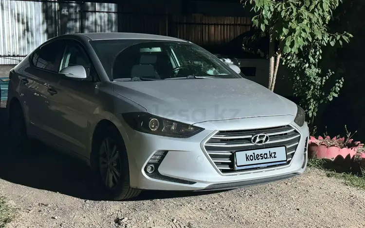 Hyundai Elantra 2018 годаүшін9 000 000 тг. в Алматы