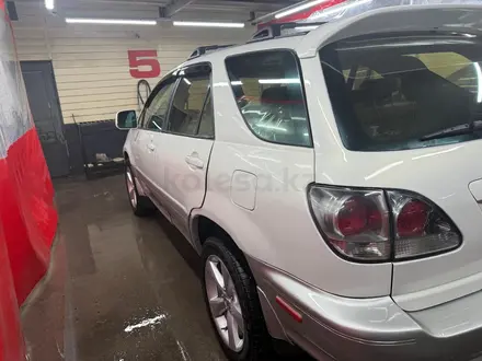 Lexus RX 300 2001 года за 5 000 000 тг. в Алматы – фото 23