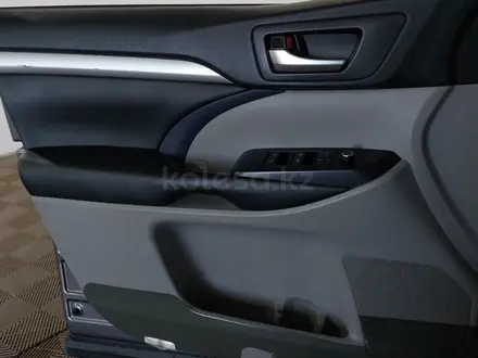 Toyota Highlander 2019 года за 16 690 000 тг. в Шымкент – фото 19