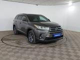 Toyota Highlander 2019 года за 16 690 000 тг. в Шымкент – фото 3