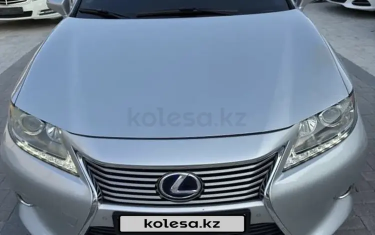 Lexus ES 300h 2013 года за 8 500 000 тг. в Актау