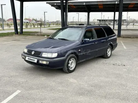 Volkswagen Passat 1995 года за 1 900 000 тг. в Шымкент – фото 3