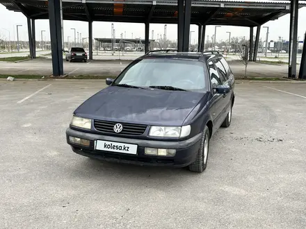 Volkswagen Passat 1995 года за 1 900 000 тг. в Шымкент – фото 7
