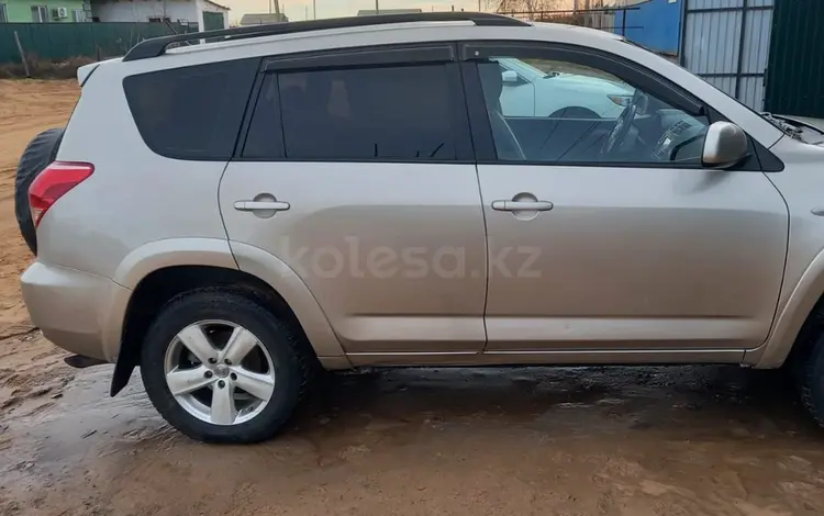 Toyota RAV4 2007 года за 6 500 000 тг. в Атырау