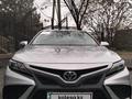 Toyota Camry 2022 года за 14 200 000 тг. в Шымкент