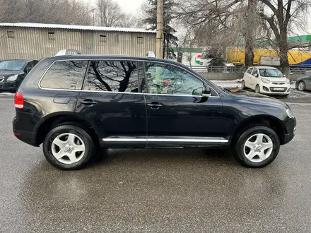 Volkswagen Touareg 2007 года за 5 300 000 тг. в Алматы – фото 3