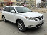 Toyota Highlander 2011 года за 11 000 000 тг. в Актау – фото 3