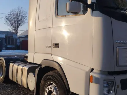 Volvo  FH 2005 года за 22 000 000 тг. в Алматы