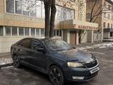 Skoda Rapid 2014 года за 2 800 000 тг. в Алматы – фото 3