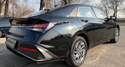 Hyundai Elantra 2025 года за 10 100 000 тг. в Алматы – фото 2