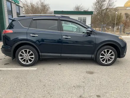 Toyota RAV4 2017 года за 8 500 000 тг. в Актау – фото 10