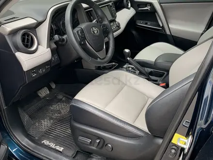 Toyota RAV4 2017 года за 8 500 000 тг. в Актау – фото 12
