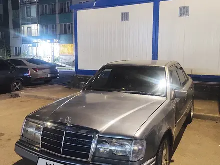 Mercedes-Benz E 260 1990 года за 1 400 000 тг. в Алматы – фото 3