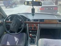 Mercedes-Benz E 260 1988 года за 1 050 000 тг. в Алматы