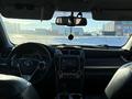 Toyota Camry 2013 годаfor4 350 000 тг. в Атырау – фото 10