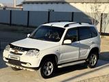 Chevrolet Niva 2014 года за 3 200 000 тг. в Атырау – фото 2