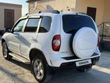 Chevrolet Niva 2014 года за 3 200 000 тг. в Атырау – фото 4
