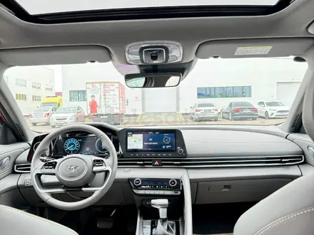 Hyundai Elantra 2022 года за 10 600 000 тг. в Астана – фото 16