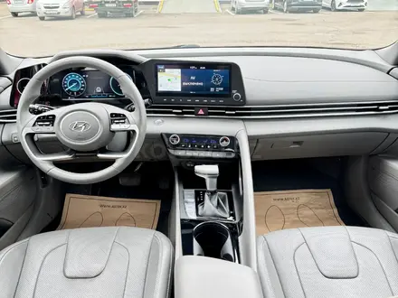 Hyundai Elantra 2022 года за 10 600 000 тг. в Астана – фото 11