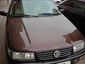 Volkswagen Passat 1994 годаүшін1 200 000 тг. в Астана