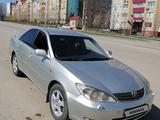 Toyota Camry 2004 годаүшін5 200 000 тг. в Актобе – фото 2