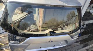 Крышка багажник нижний на mitsubishi outlander за 352 тг. в Алматы