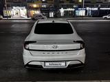 Hyundai Sonata 2023 годаfor14 000 000 тг. в Кызылорда – фото 4