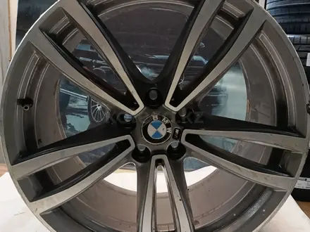 Одноширокие диски на BMW R19 5 120 BP Оригинал за 350 000 тг. в Семей