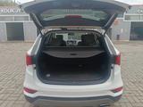 Hyundai Santa Fe 2017 годаүшін7 800 000 тг. в Актобе – фото 5