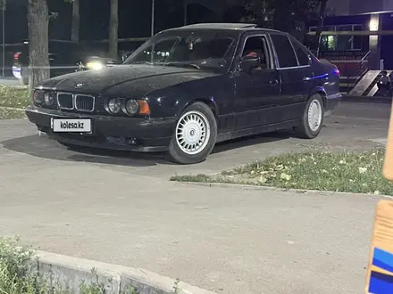 BMW 525 1992 года за 1 600 000 тг. в Алматы – фото 2