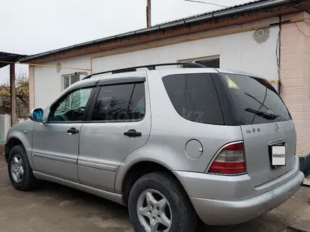 Mercedes-Benz ML 320 1999 года за 4 000 000 тг. в Алматы – фото 4