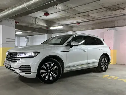 Volkswagen Touareg 2022 года за 26 990 000 тг. в Костанай – фото 4