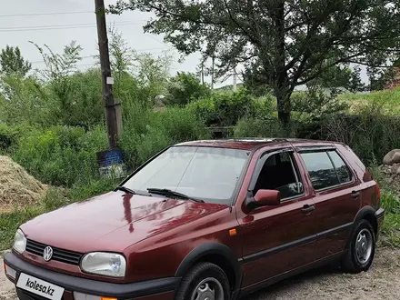 Volkswagen Golf 1995 года за 1 400 000 тг. в Алматы – фото 4