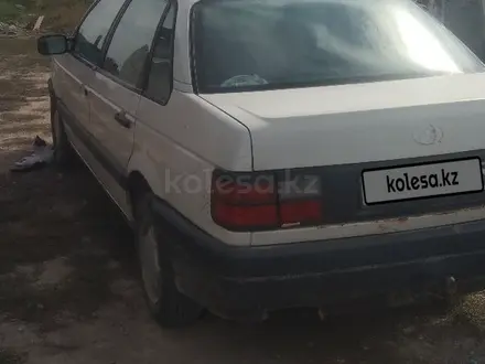 Volkswagen Passat 1991 года за 550 000 тг. в Байсерке – фото 3