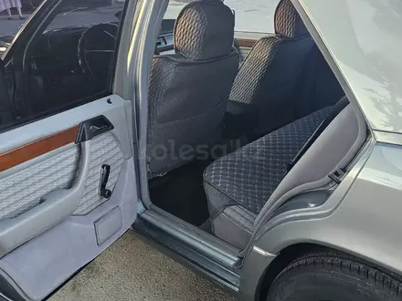 Mercedes-Benz E 230 1990 года за 1 800 000 тг. в Тараз – фото 27