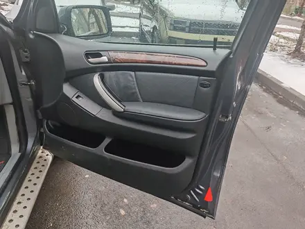 BMW X5 2001 года за 5 330 000 тг. в Алматы – фото 11
