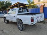 Toyota Hilux 2004 года за 2 200 000 тг. в Кульсары – фото 4