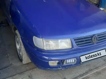 Volkswagen Passat 1994 года за 1 100 000 тг. в Уральск