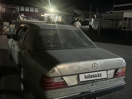 Mercedes-Benz E 230 1988 года за 700 000 тг. в Шымкент – фото 3