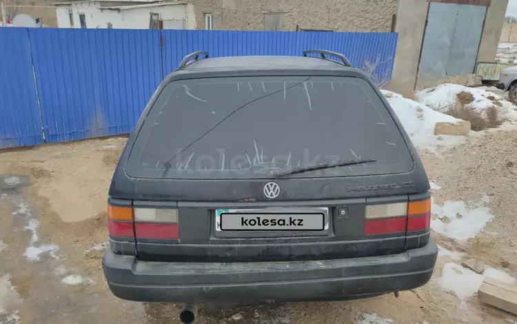 Volkswagen Passat 1992 года за 1 200 000 тг. в Атырау