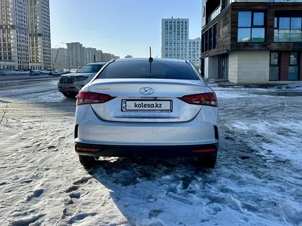 Hyundai Accent 2023 года за 9 225 800 тг. в Астана – фото 3