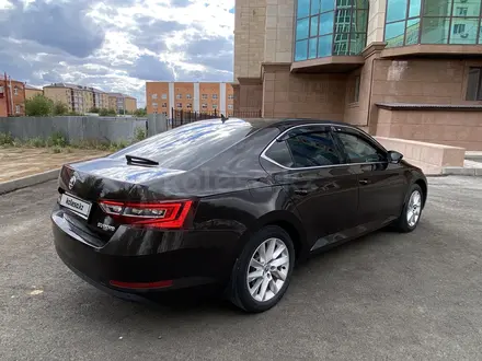 Skoda Superb 2018 года за 7 520 000 тг. в Уральск – фото 8