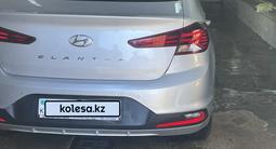 Hyundai Elantra 2019 года за 8 100 000 тг. в Актобе – фото 4