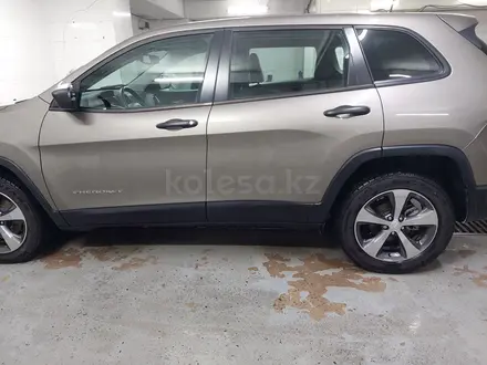 Jeep Cherokee 2021 года за 14 000 000 тг. в Алматы – фото 7