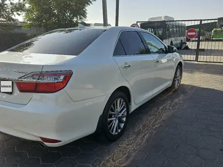 Toyota Camry 2017 года за 14 000 000 тг. в Шымкент – фото 4