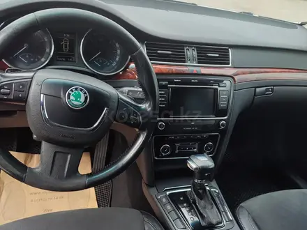 Skoda Superb 2012 года за 4 600 000 тг. в Караганда – фото 9