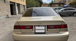 Toyota Camry 1998 года за 3 650 000 тг. в Астана – фото 5