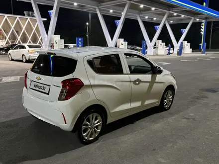 Chevrolet Spark 2022 года за 5 600 000 тг. в Шымкент – фото 3